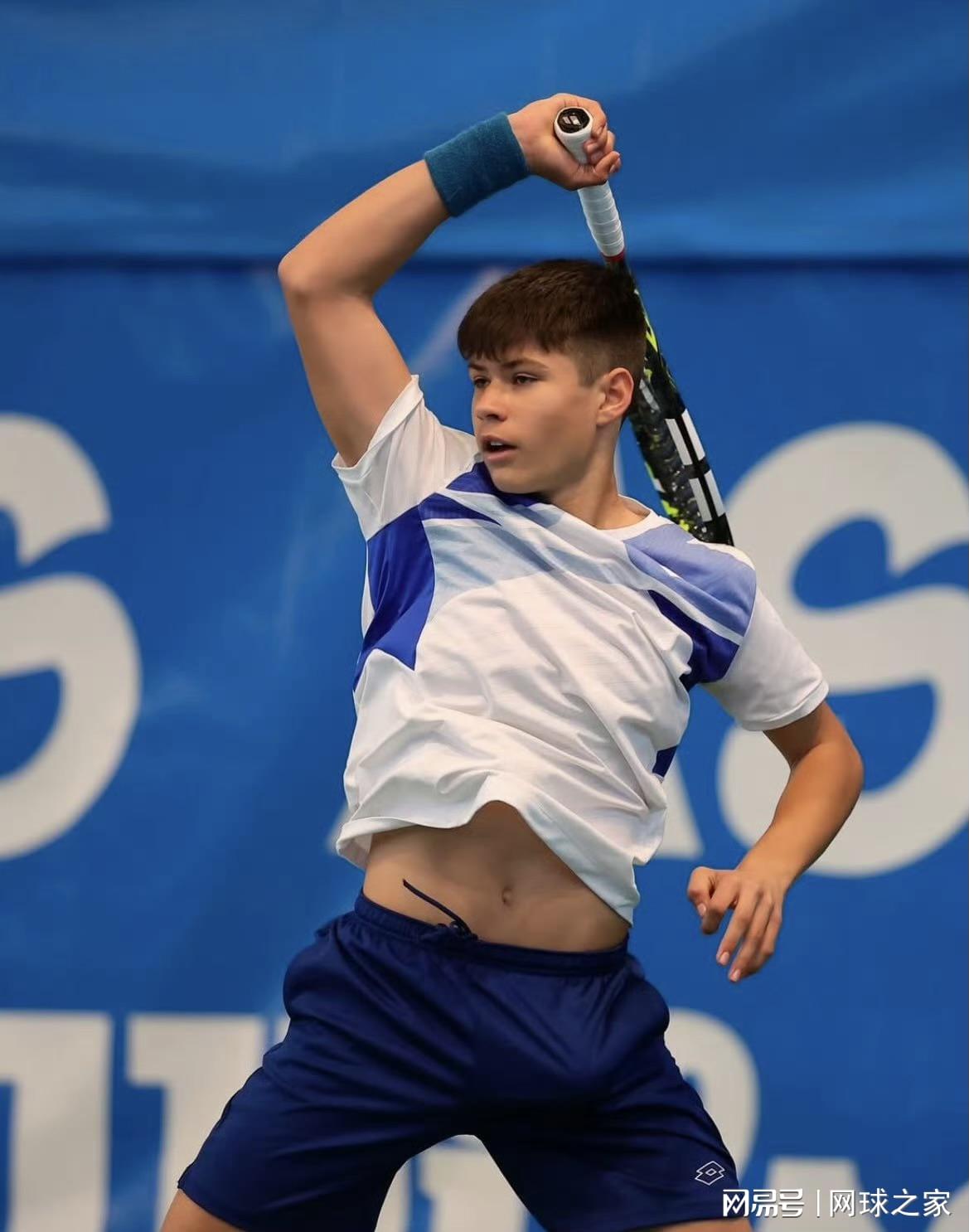 己的节奏成, 中斩获安东, http