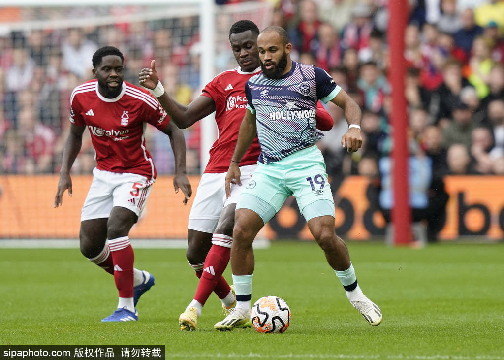 新核心, 员的个人职, 诺丁汉森林