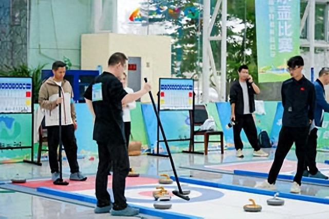 span, 属机关工委