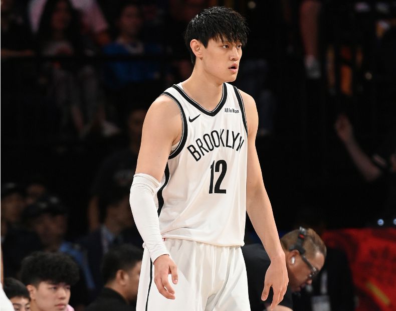 篮网对阵太, 太阳两人得